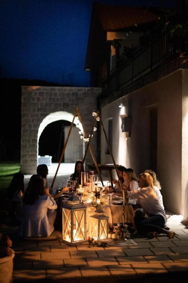 Djukic Winery Appartement Podgorica Buitenkant foto