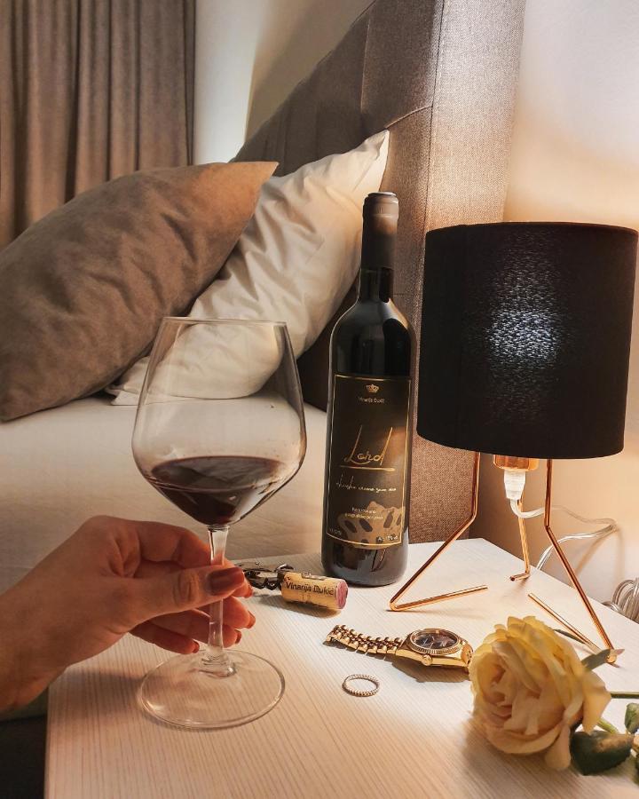 Djukic Winery Appartement Podgorica Buitenkant foto