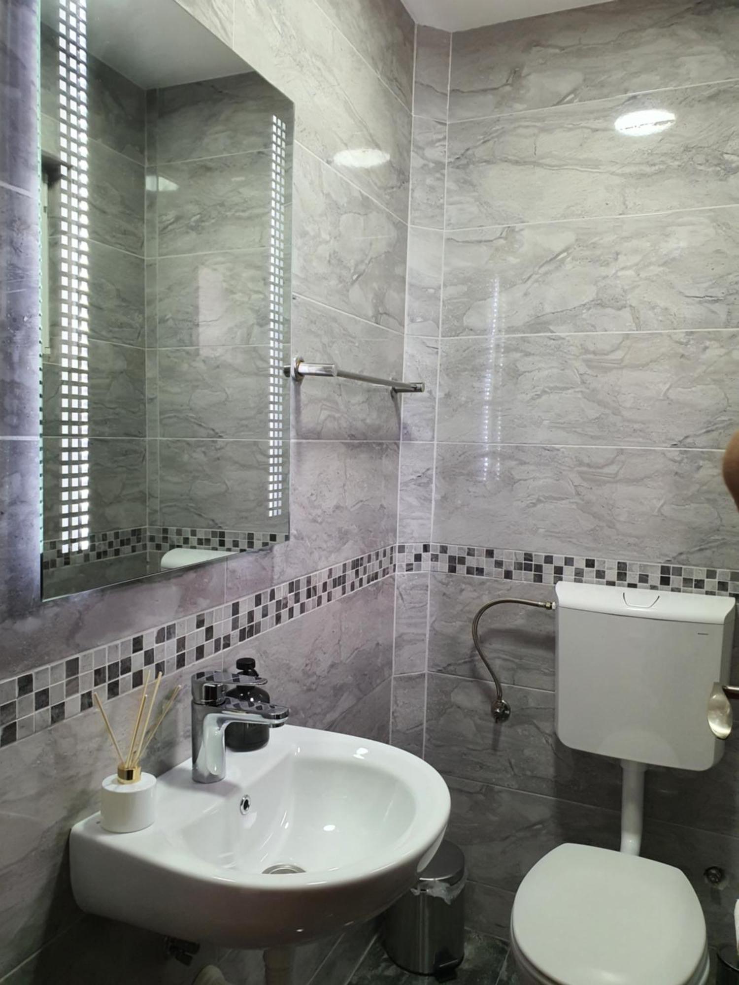 Djukic Winery Appartement Podgorica Buitenkant foto