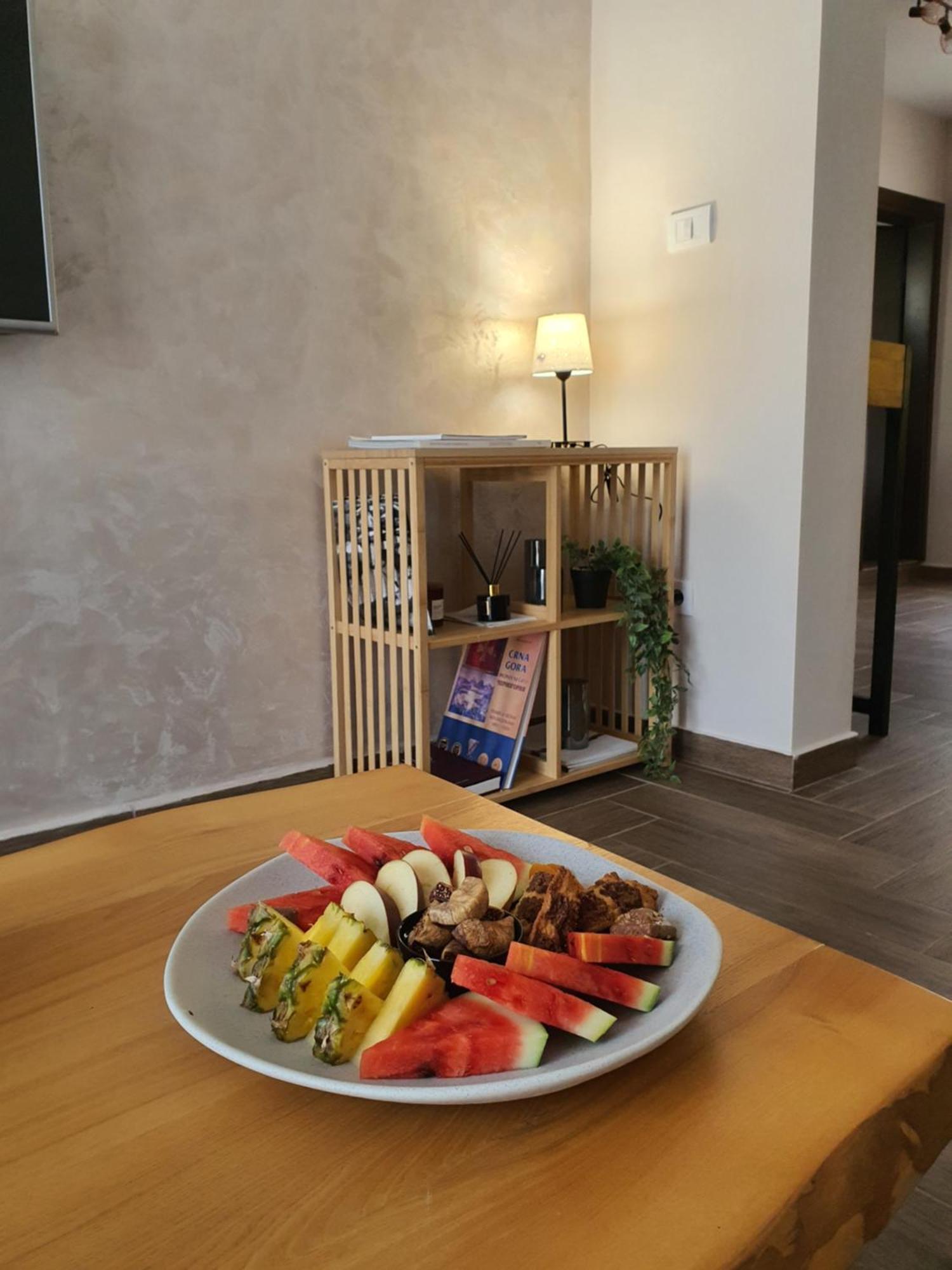 Djukic Winery Appartement Podgorica Buitenkant foto